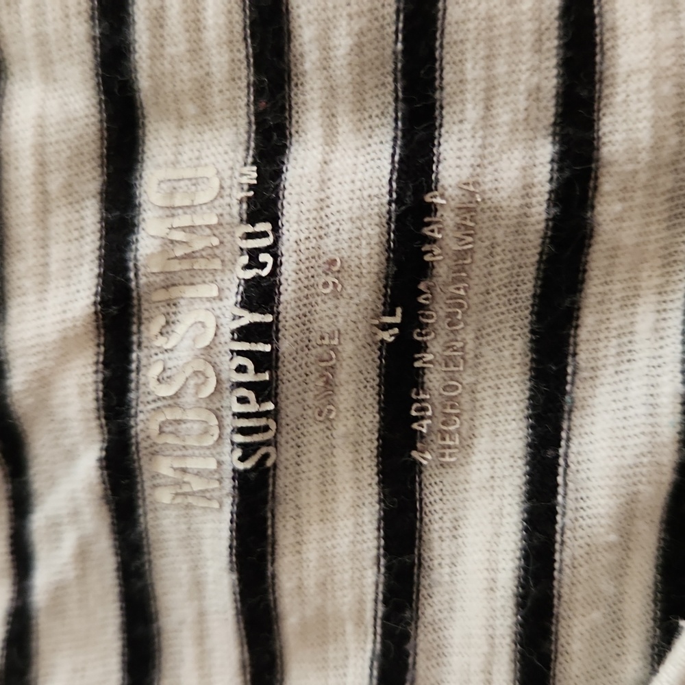 XL top - Picture 3 of 4